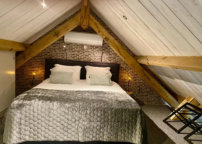 Antoniushofke Άστεν